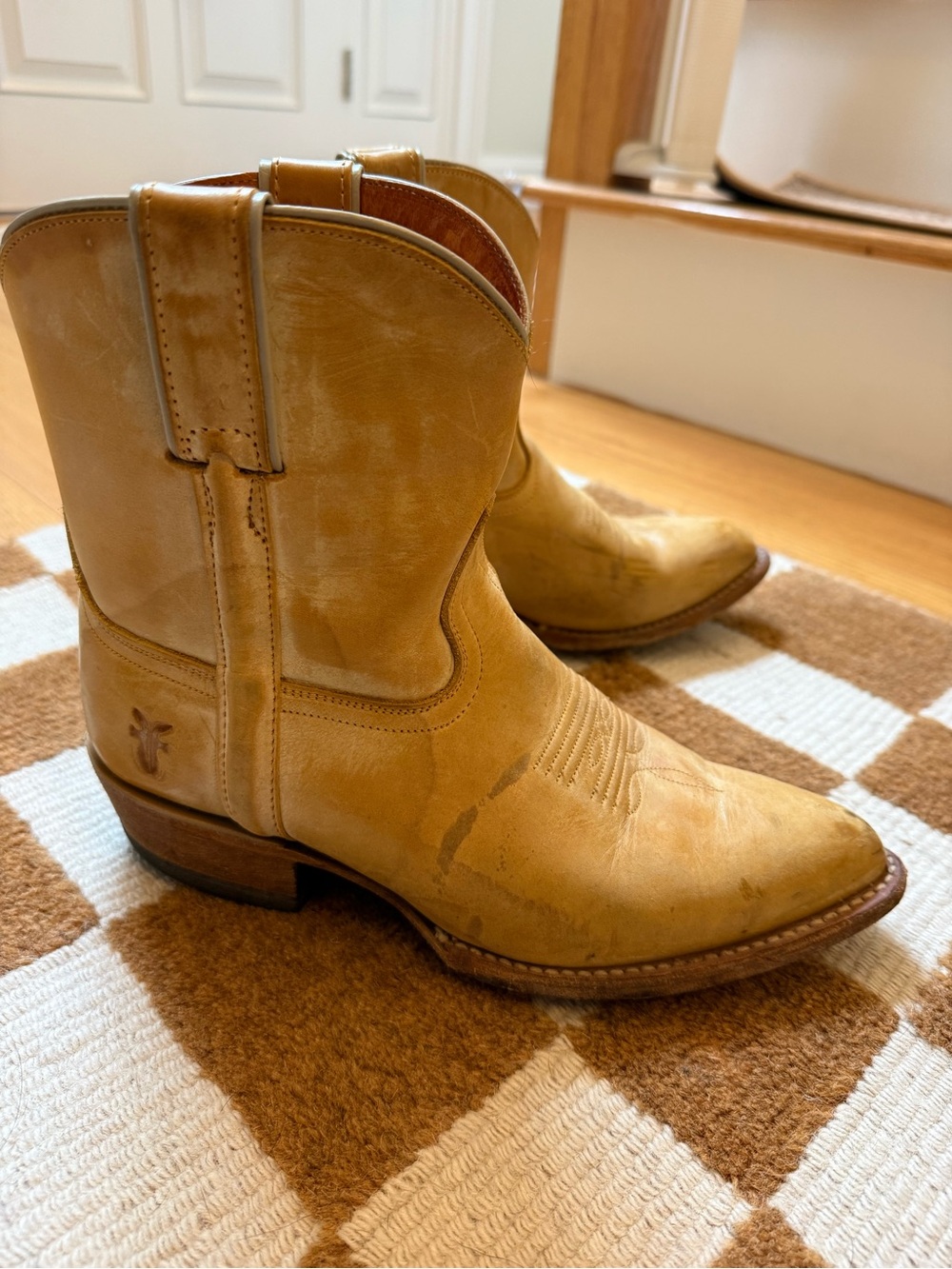 Frye Honey Tan Leather Western Cowboy Boots - Picture 12 of 12